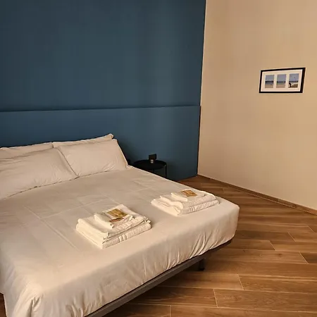 לינה וארוחת בוקר Scalo11 סלרנו